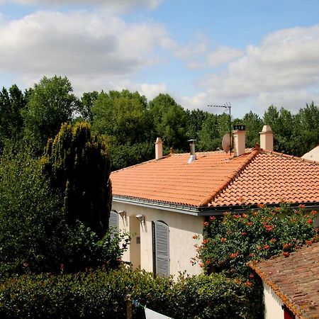 Maison D'Hotes Le Lavoir Fontaines  Kültér fotó